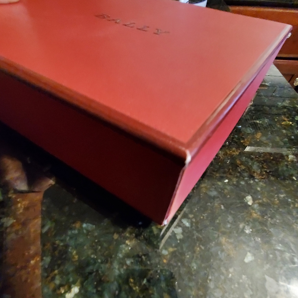 Bally Boxes Set Of 3 Two Wallet And A Large Size - image 4